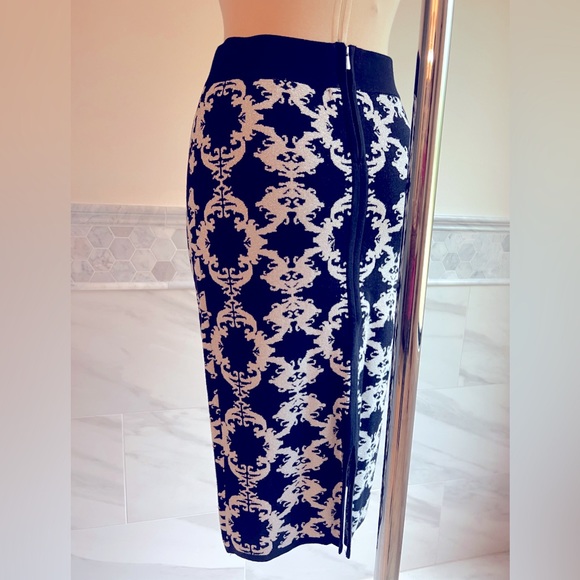 7 th Avenue Design Studio NYC Navy Silver Lurex Knit Skirt S - Picture 2 of 9